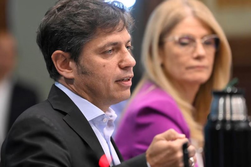 El gobernador anunci desdoblamiento de las elecciones